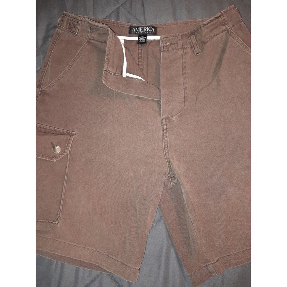 Perry Ellis brown cargo shorts distressed appearance Sz 32